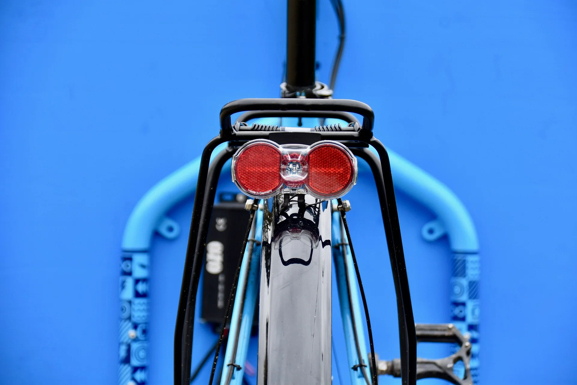 Crivit LED Bike Light Set: Illuminate Your Ride with Confidence